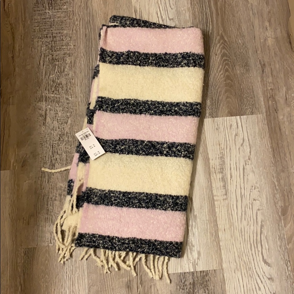 abercrombie & fitch scarf